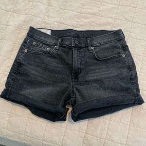 Gap shorts